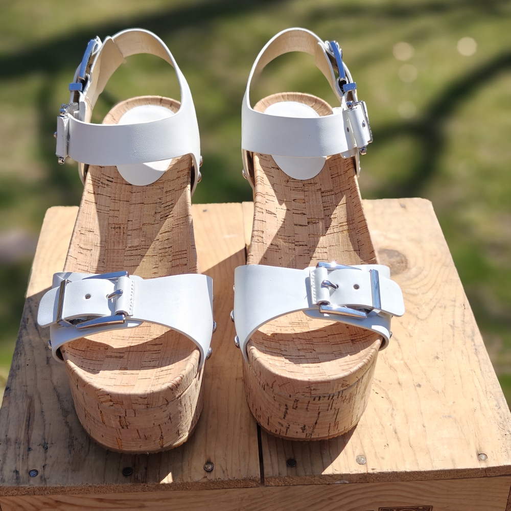 NWT Michael Kors White Cork Platform Wedge Sandals - Picture 4 of 10